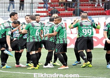 Football/Ligue 1 Mobilis (17e) : le leader en péril, le choc à Bologhine 8