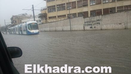 بالصور الترامواي يغرق في الجزائر العاصمة 1