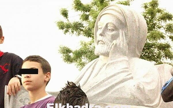 La famille Benbadis exige l’enlèvement de la statue du cheikh 1