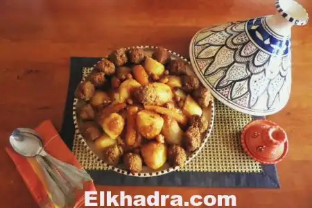Couscous algérienne aux boulettes de viande hachée