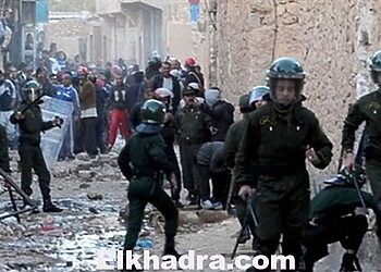 غرداية : مصالح الشرطة توقف 30 شخصا محل أوامر قضائية 3