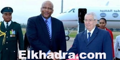 Arrivée du Roi du Lesotho Letsie III à Alger pour une visite d'Etat 1