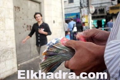 شاب يسرق مليار دولار من 3 بنوك .. شاهد كيف؟ 1