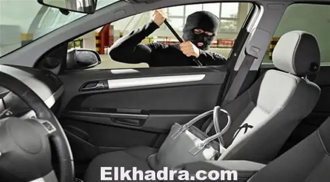 لص يسرق نظارة من سيارة ويترك مليون دولار