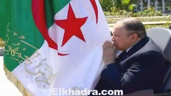عبد العزيز بوتفليقة يترحم على أرواح شهداء حرب التحرير بمقبرة العالية