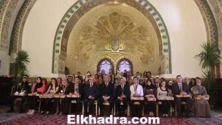 سلال يكرم المتفوقين في شهادة البكالوريا دورة جوان 2015