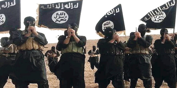الجيش الجزائري قضى على داعش في مهدها ولا سلطة للتنظيم في الجزائـر 1