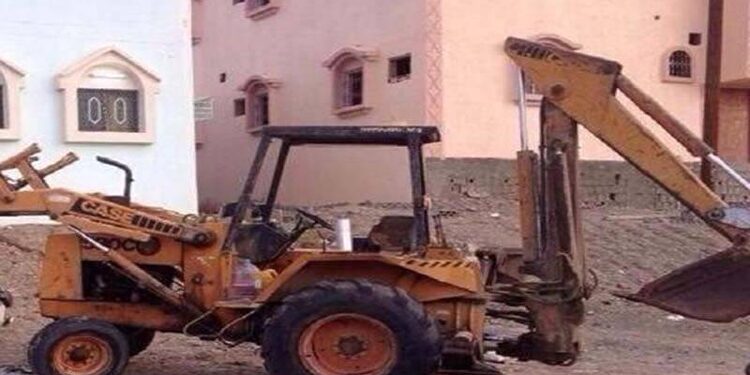 مواطنون يدمّرون حانة باستعمال جرافات ثم يحرقونها في تيزي وزو 1