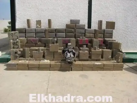 أمــن تلمسان يطيح بـ6 بارونات مغاربة أغرقوا الجزائر بأزيد من 116 قنطار كيـف