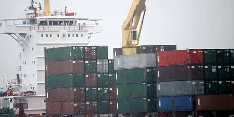 الجزائر توقف استيراد الألبسة من الصين! 1