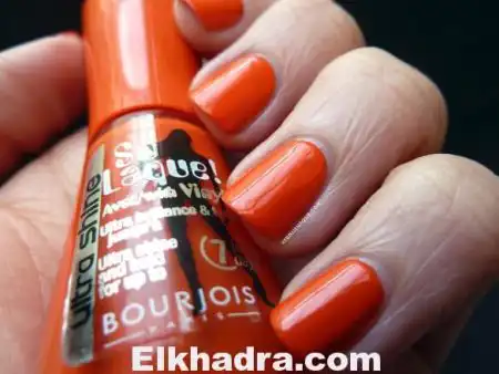 Puis-je sans risque utiliser du vernis à ongle, du dissolvant enceinte ?