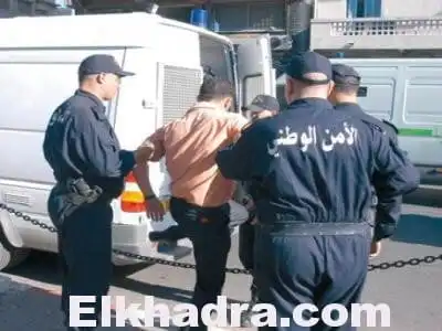 أب لطفلتين يذبح عشيقته الحامل ثم يرمي بها من أعلى جسر في تيزي وزو
