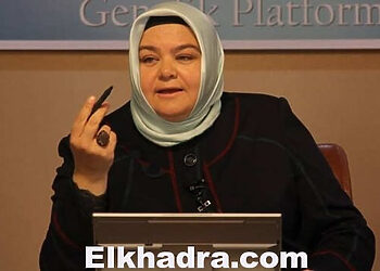 آيشان غورجان أول وزيرة محجبة في تاريخ الجمهورية التركية 1
