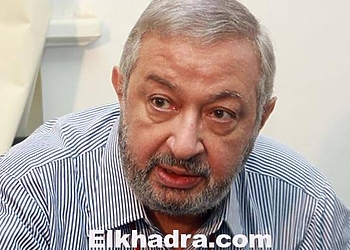 وفاة الفنان "نور الشريف" بعد صراع من المرض عن عمر ناهز الـ 69 عام 1