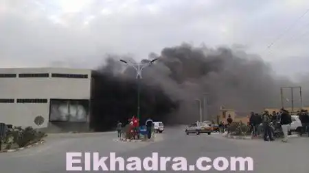 بالصور .. حريق في مصنع نقاوس للمشروبات