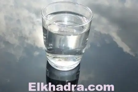 هذا ما يحدثُ بجسدك عند شرب الماء الدافئ صباحاً