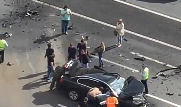 بالصور ... نجاة بوتين ومقتل سائقه المفضل في حادث سير مروّع 1