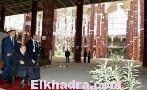 Le président Bouteflika inspecte le projet de la mosquée d'Alger 1
