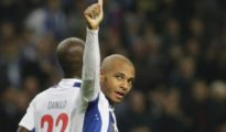 Yacine Brahimi , la Roma aussi 15 Yacine Brahimi , la Roma aussi 15