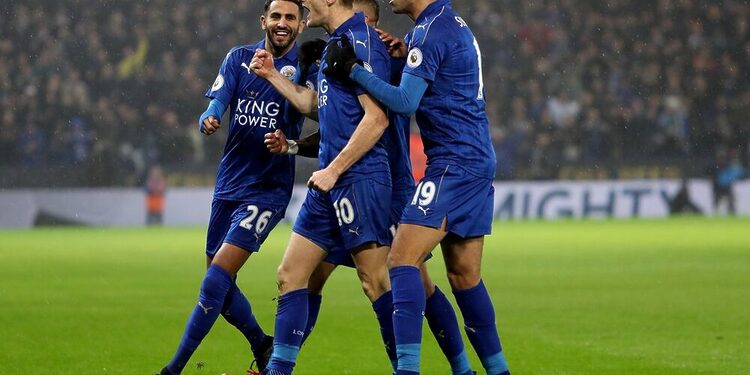 Premier League : emmené par un trio Vardy-Mahrez-Slimani de feu, Leicester City gifle Manchester City ! 1