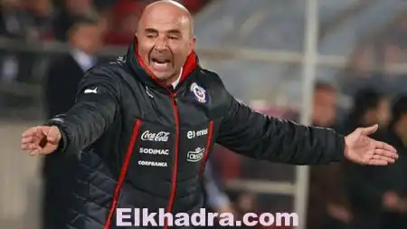 مدرب إشبيليه يحذر لاعبيه من « الثعالب المتعثرة »