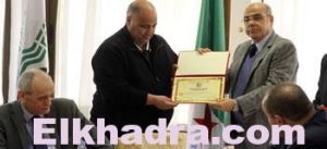 Les présidents des Ligues soutiennent Raouraoua 2 Les présidents des Ligues soutiennent Raouraoua 2