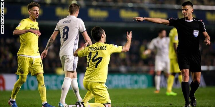 ما هي الهدايا التي يتلقاها الحكام من ريال مدريد وبرشلونة في إسبانيا؟ 1
