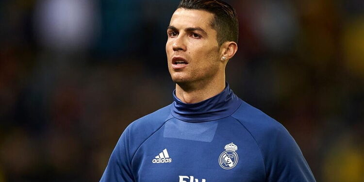 VILLARREAL, SPAIN - FEBRUARY 26:  Cristiano Ronaldo of Real Madrid looks on during the warm up prior the La Liga match between Villarreal CF and Real Madrid at Estadio de la Ceramica on February 26, 2017 in Villarreal, Spain.  (Photo by Fotopress/Getty Images)