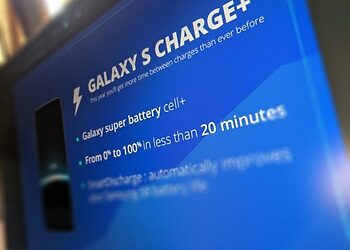 La batterie du Galaxy S8 se charge complètement en même pas 20 minutes! 18