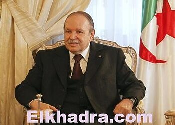 Bouteflika salue le rôle de la femme algérienne dans la libération et l'édification du pays 1