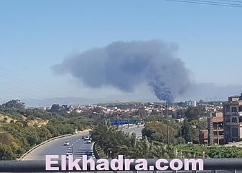 حريق في مصنع جافيل بالعاصمة 12