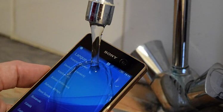 que faire ?Mon téléphone est tombé à l’eau 1