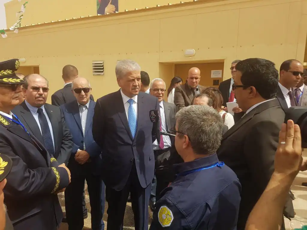 Abdelmalek Sellal inaugure des réalisations socio-économiques au niveau de la wilaya déléguée d’In-Salah