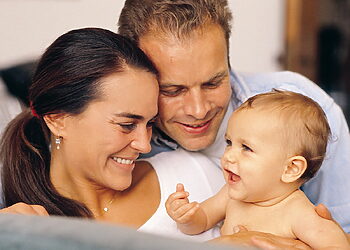 الإنجاب المتأخر يزيد من معدل وفيات المواليد في أول سنة من حياتهم 11