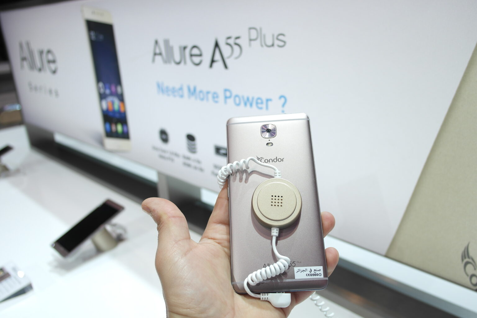 Condor lance son tout nouveau smartphone A 55 plus