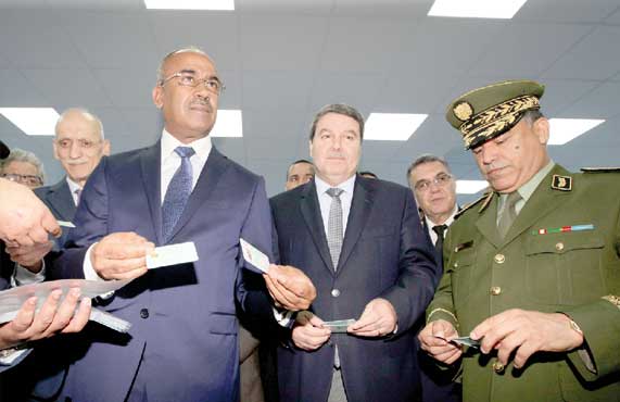 Bedoui : « le Président de la République s’est engagé à assurer la transparence » 2