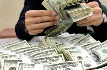 PRÈS DE 8 MILLIARDS DE DOLLARS DE CONTRATS SIGNÉS EN MOINS D'UN AN L'Algérie défie la crise 1