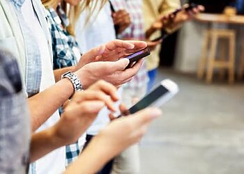77% des internautes Algériens se connectent via Smartphones 9