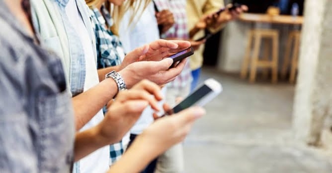 77% des internautes Algériens se connectent via Smartphones 1