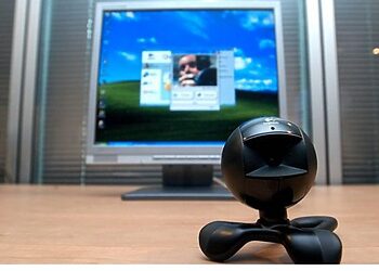 Arrestation d'une personne menaçant des filles d’exhiber leurs photos sur internet 1