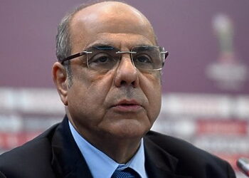 روراوة يستلم مهامه الجديدة باللجنة المالية للفيفا 19