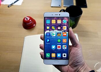 Xiaomi Mi 6 : un smartphone aussi puissant que le Galaxy S8 11