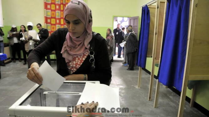 Législatives 2017 : fermeture des bureaux de vote, début du dépouillement des voix dans l'ensemble du pays 2