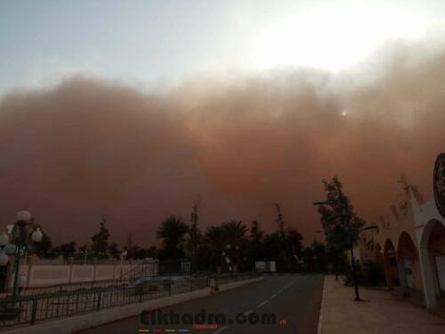 بالصور .. عاصفة رملية هوجاء تضرب مدينة ان امناس" 2