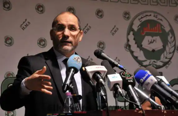 Abderrazak Makri accuse et dévoile un document mettant en cause le FLN