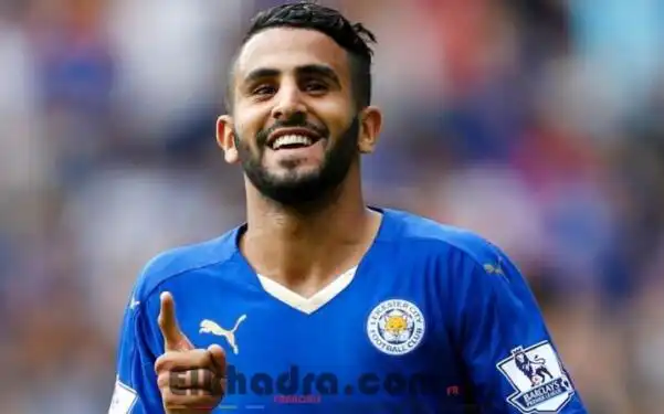 Mercato Elkhadra : l’AS Roma offre 30 millions d’euros à Leicester pour le transfert de Riyad Mahrez