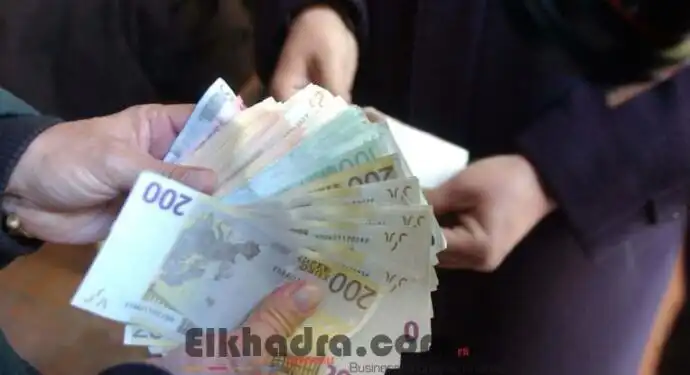 Taux de change: le dinar a commencé à perdre du terrain face à l’euro