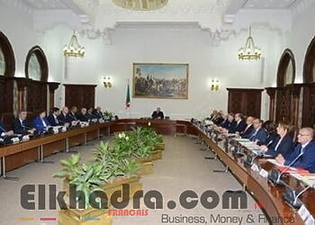 Le Conseil des ministres adopte le Plan d'action du gouvernement 8 Le Conseil des ministres adopte le Plan d'action du gouvernement 8