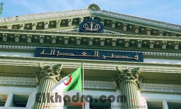 Bouteflika procède à un mouvement partiel dans le corps de la Magistrature 2