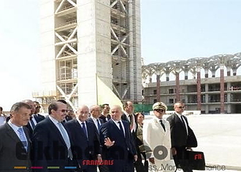 Tebboune ordonne l'accélération de la cadence de réalisation de la Grande mosquée d'Alger pour sa réception avant la fin 2017 2